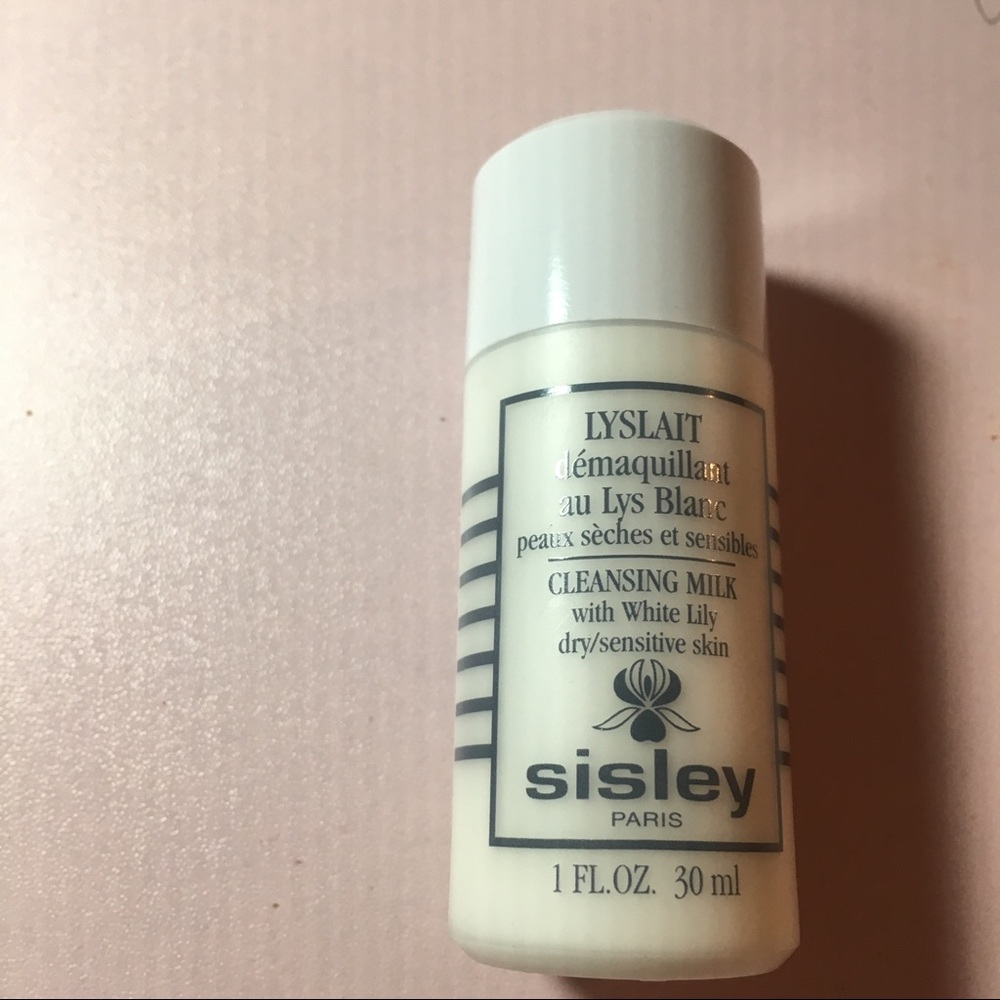 Sisley cleansing milk travel size